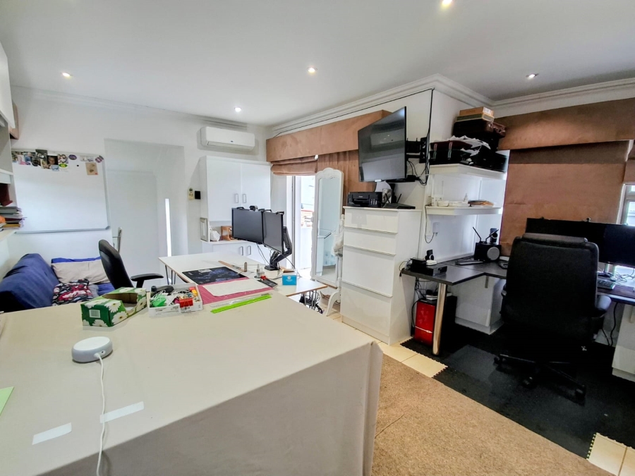 3 Bedroom Property for Sale in Sunrise On Sea Eastern Cape